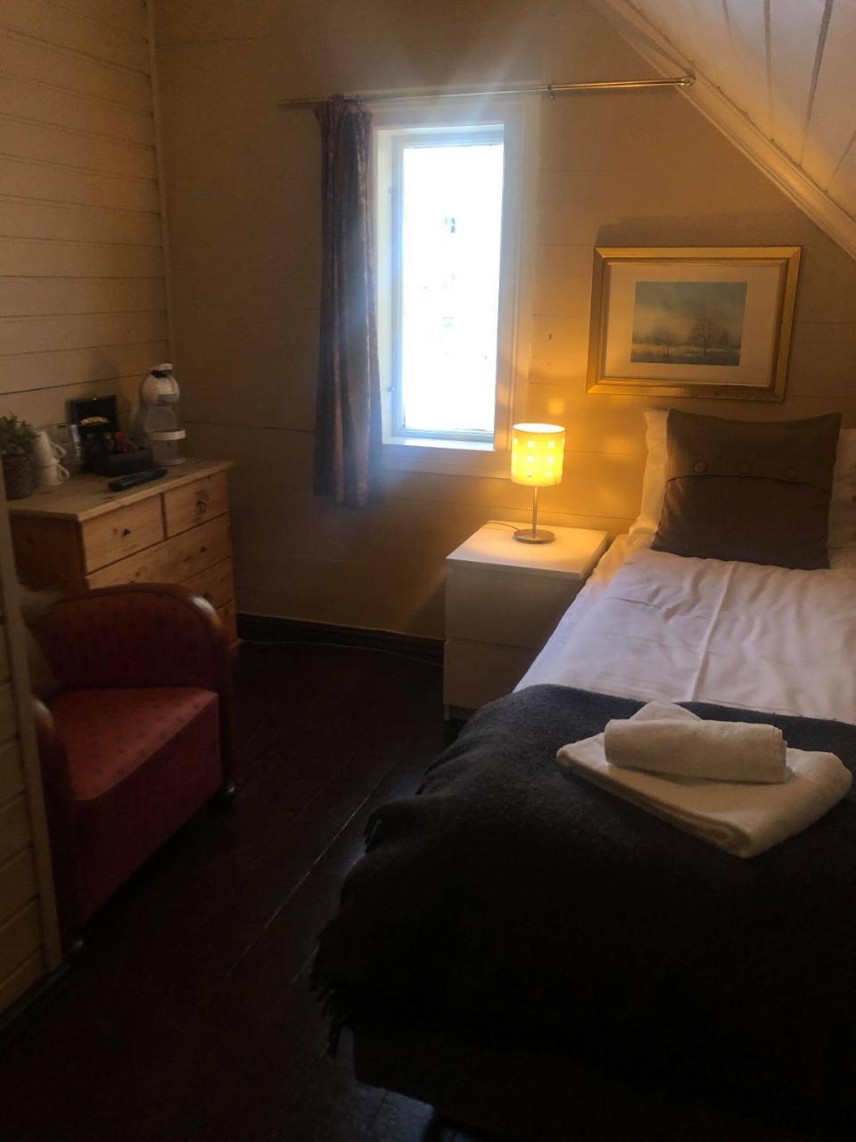Stryn Kaffebar & Vertshus Экстерьер фото